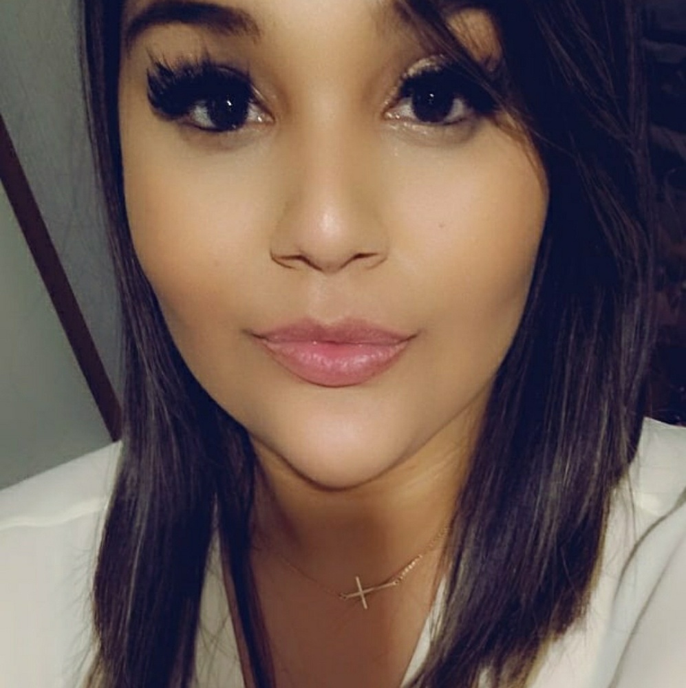 Meet your Posher, Perla